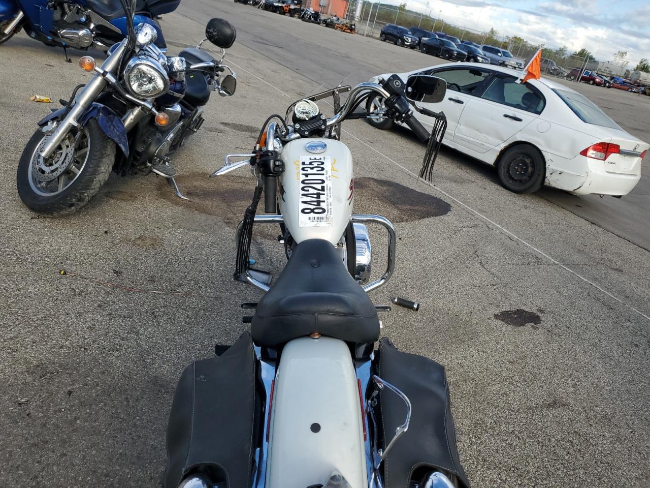 2001 Harley-Davidson Xl883 Hugger VIN: 1HD4CEM181K118035 Lot: 84420135