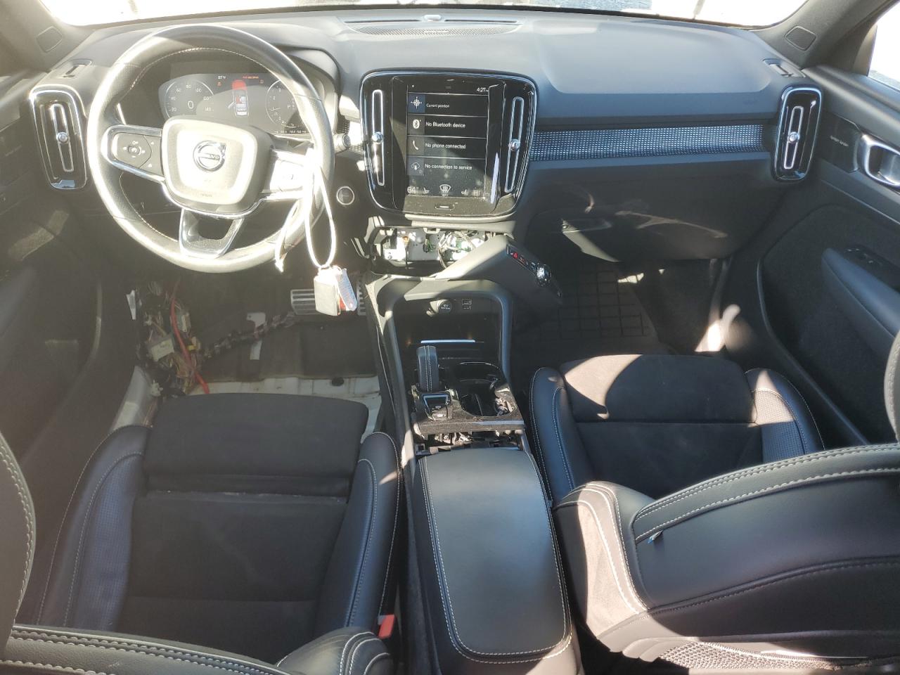 2021 Volvo Xc40 T5 R-Design VIN: YV4162UM4M2438054 Lot: 85552085