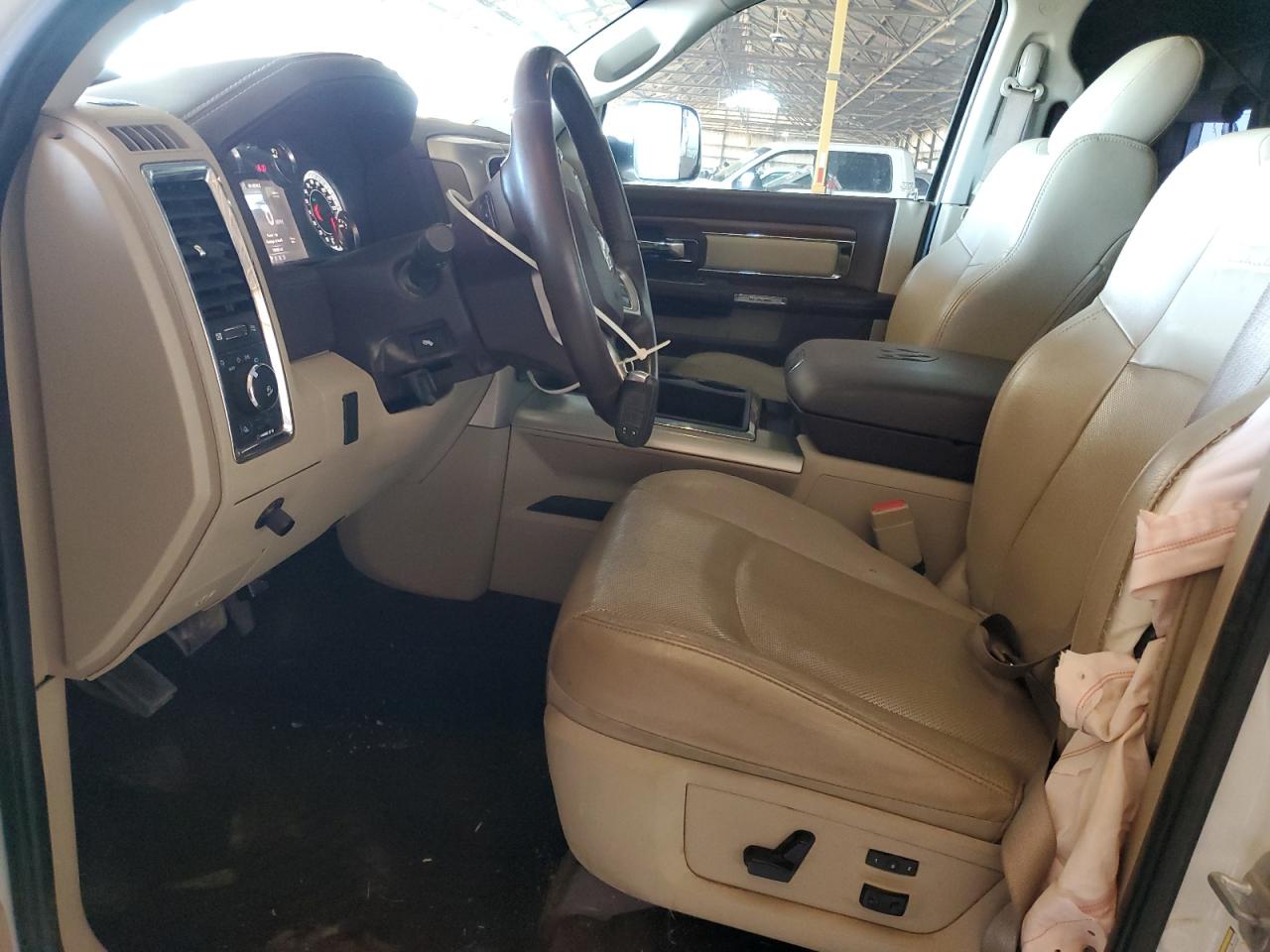 2013 Ram 2500 Laramie VIN: 3C6UR5FL2DG520795 Lot: 81675955