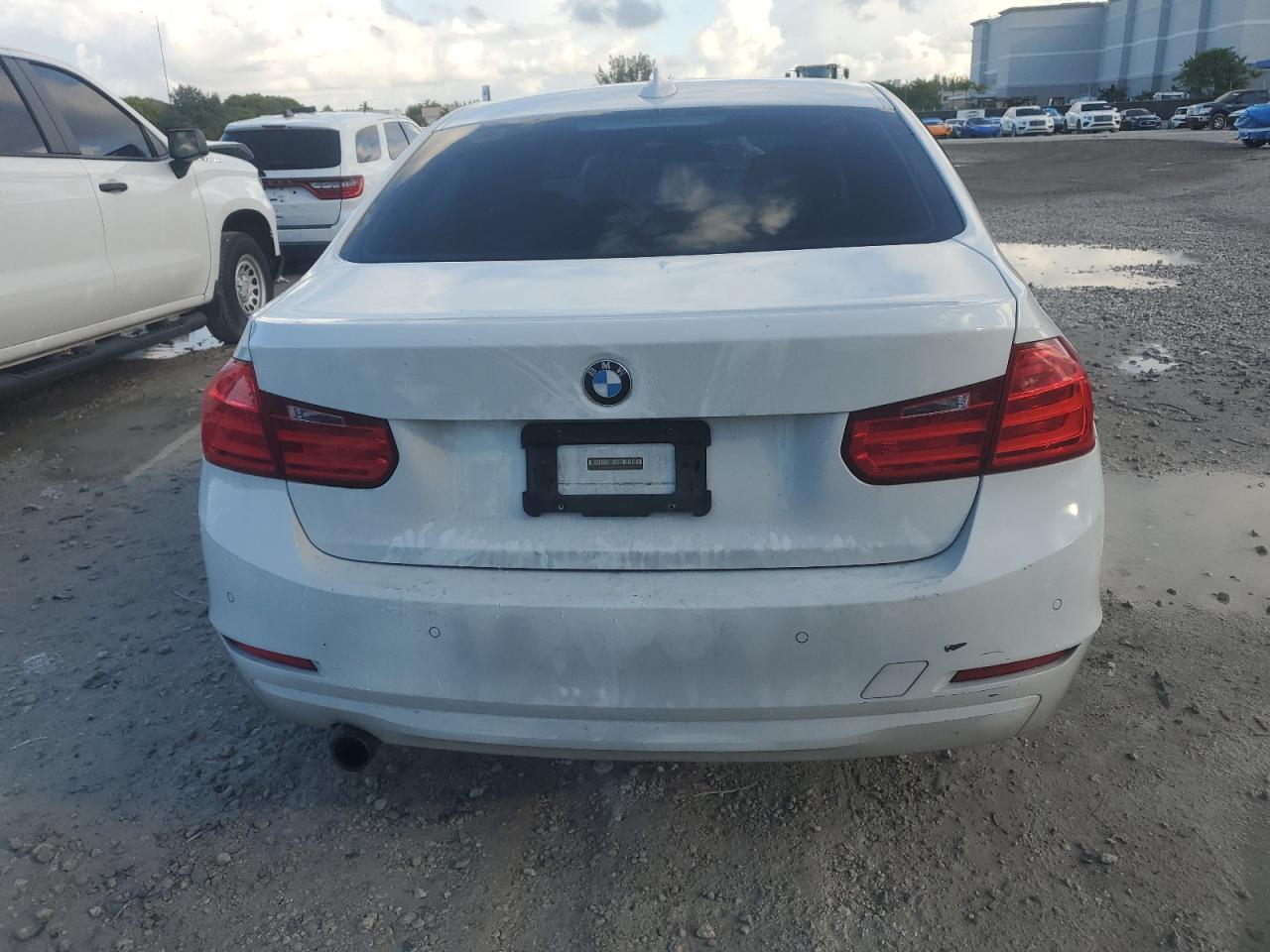 2015 BMW 320 I VIN: WBA3B1G57FNT63113 Lot: 85161765