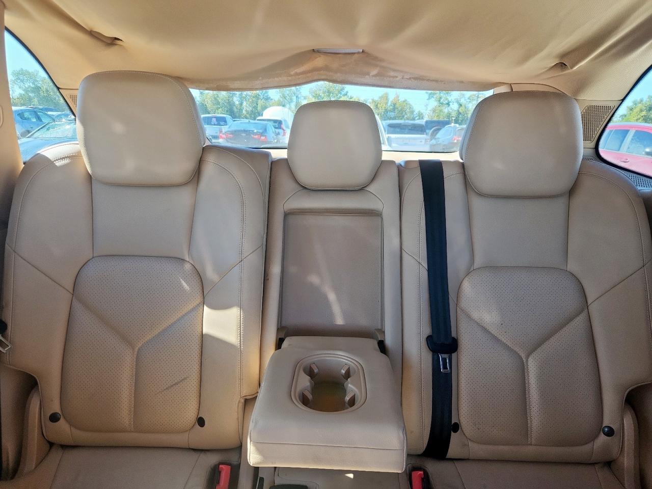 2011 Porsche Cayenne VIN: WP1AA2A21BLA04670 Lot: 90525985