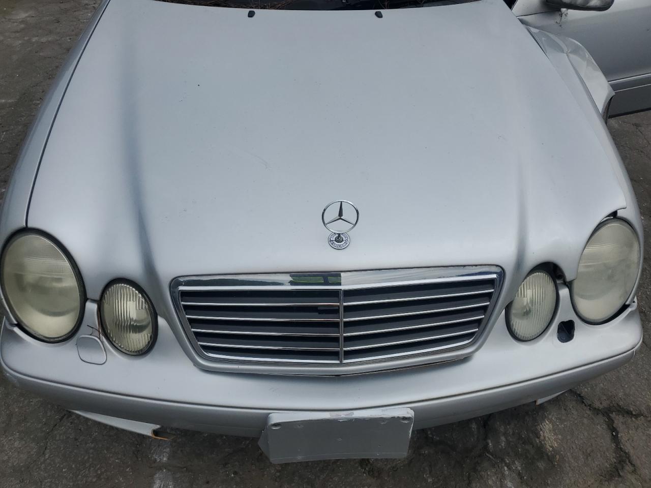 2002 Mercedes-Benz Clk 430 VIN: WDBLK70G32T108710 Lot: 84791095
