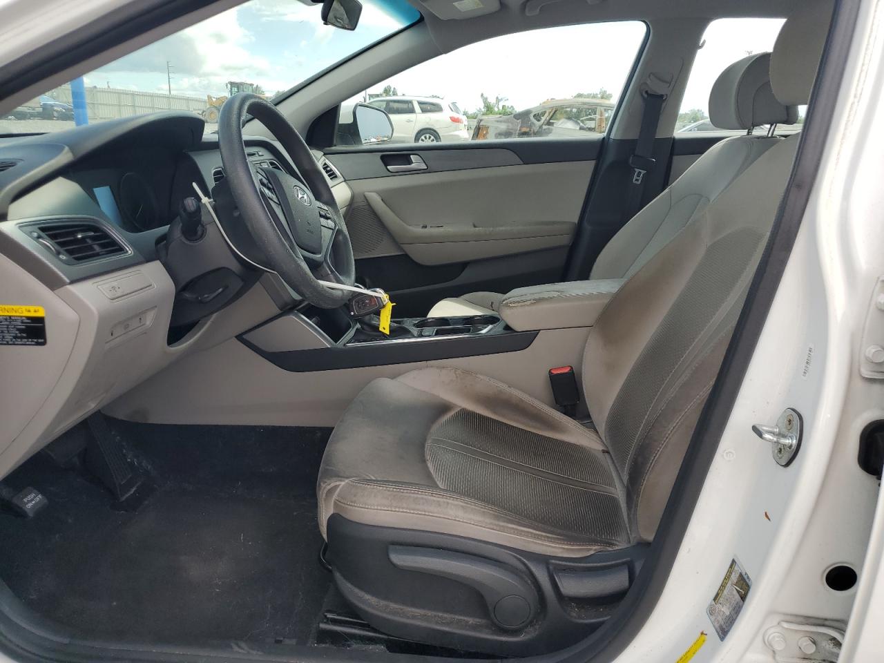 2017 Hyundai Sonata Se VIN: 5NPE24AF7HH568044 Lot: 82182175