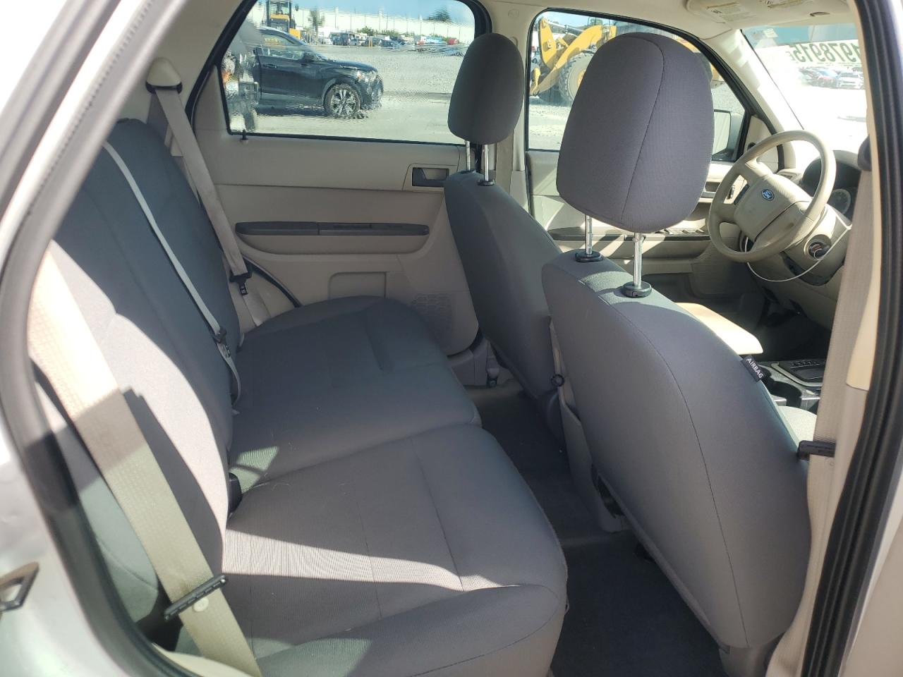 2008 Ford Escape Xls VIN: 1FMCU02ZX8KE63451 Lot: 81978915