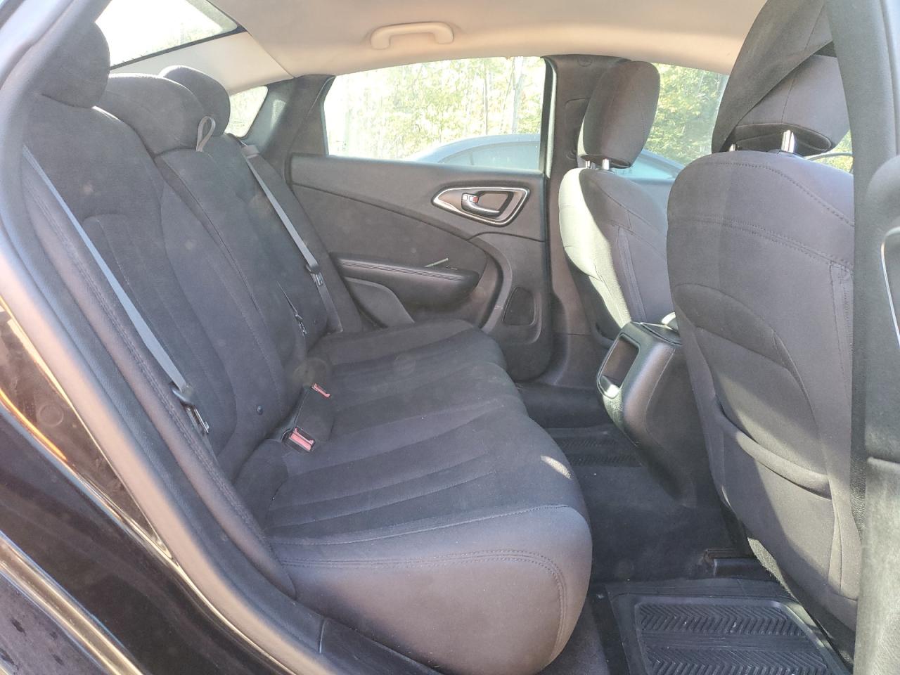 2015 Chrysler 200 Lx VIN: 1C3CCCFB5FN644608 Lot: 84655835