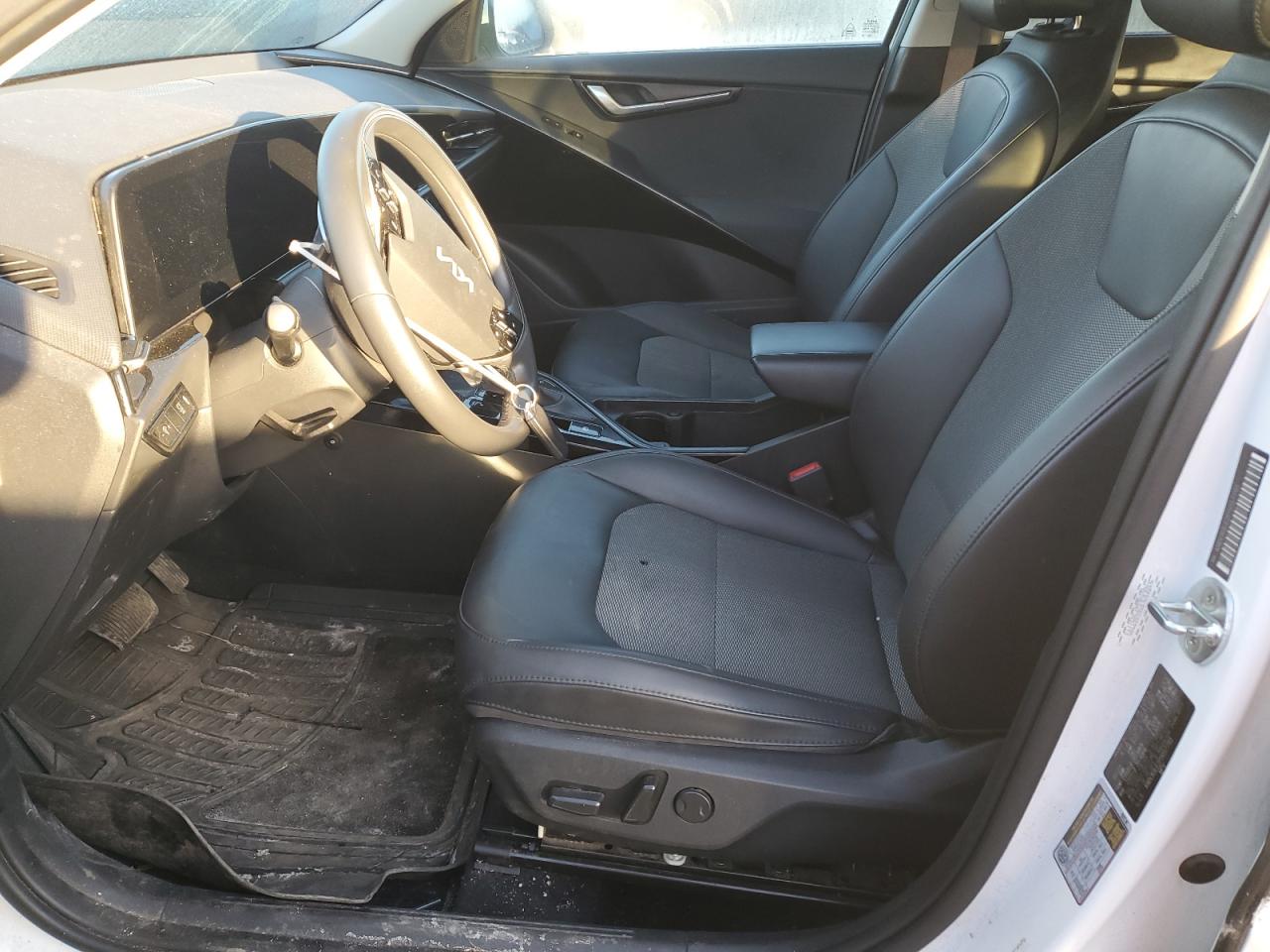 2023 Kia Niro Ex VIN: KNDCR3LE2P5057793 Lot: 84607295
