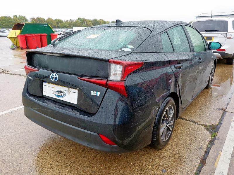 2020 TOYOTA PRIUS HYBRID 