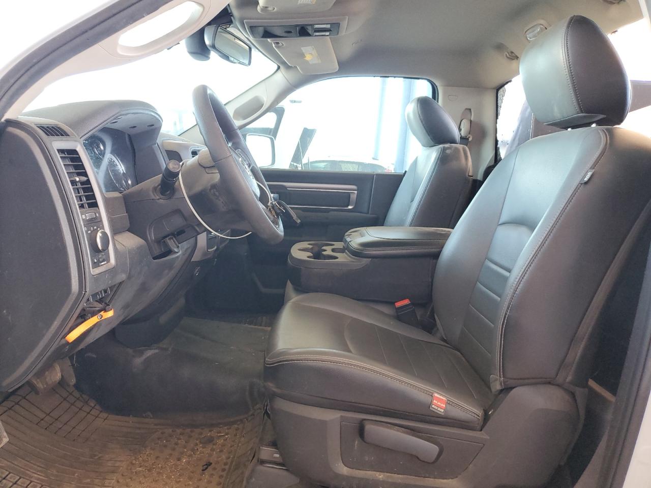 2022 Ram 1500 Classic Tradesman VIN: 3C6JR6DG0NG330400 Lot: 85256415