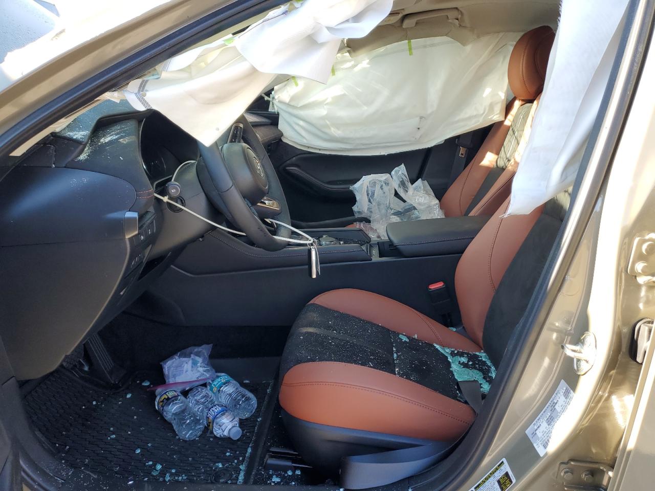 2025 Mazda 3 Carbon Turbo VIN: 3MZBPBXYXSM477740 Lot: 89851395