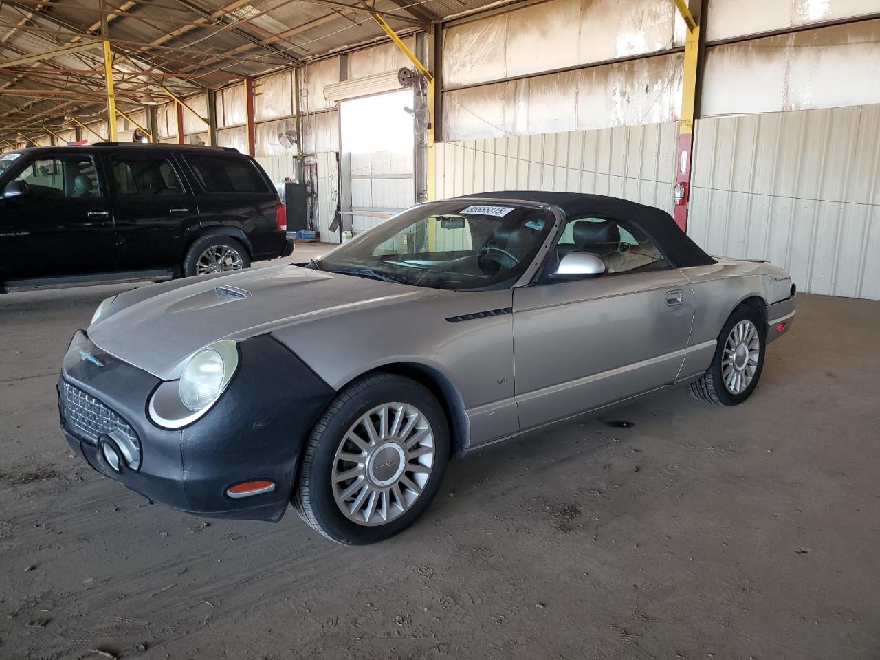 2004 Ford Thunderbird