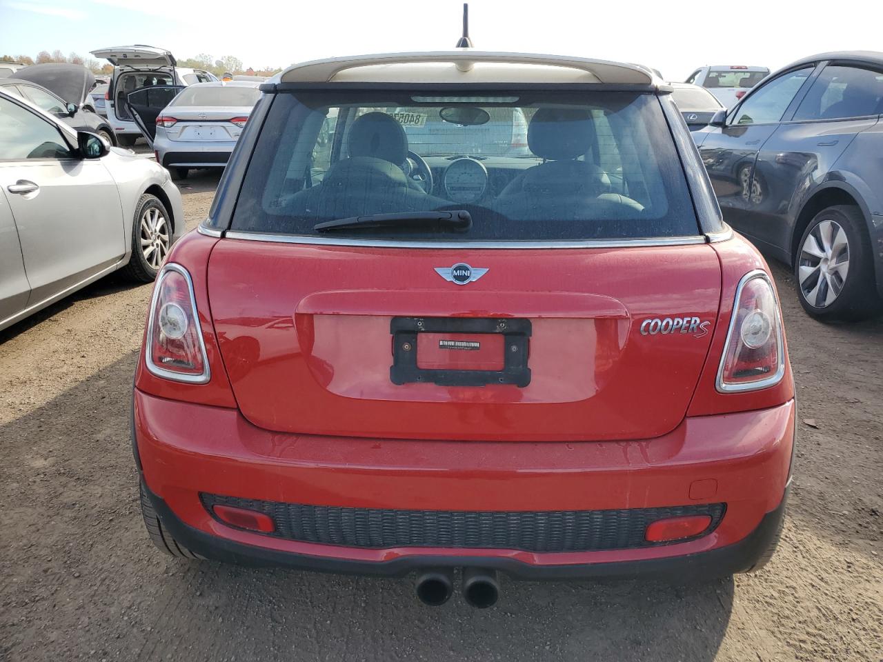 2009 Mini Cooper S VIN: WMWMF73559TW86402 Lot: 84057315