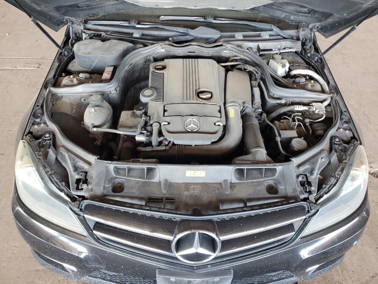 2012 Mercedes-Benz C 250 VIN: WDDGJ4HB1CF761720 Lot: 83936655