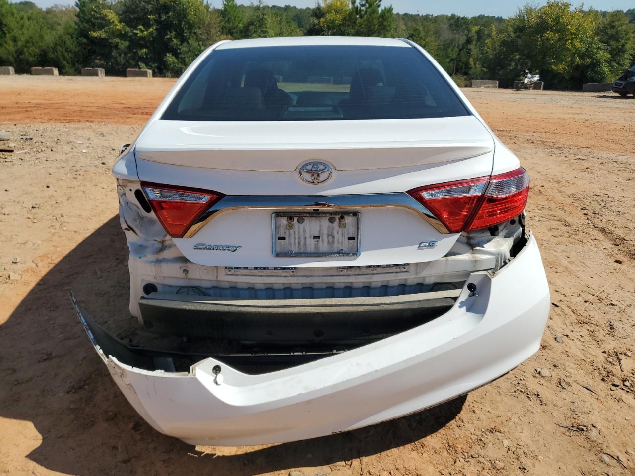 2015 Toyota Camry Le VIN: 4T1BF1FKXFU974037 Lot: 84889485