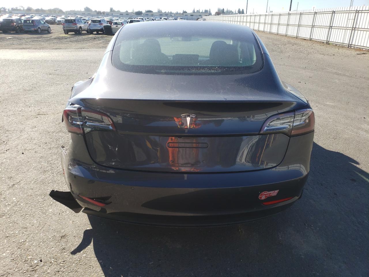 2018 Tesla Model 3 VIN: 5YJ3E1EAXJF102110 Lot: 85407355