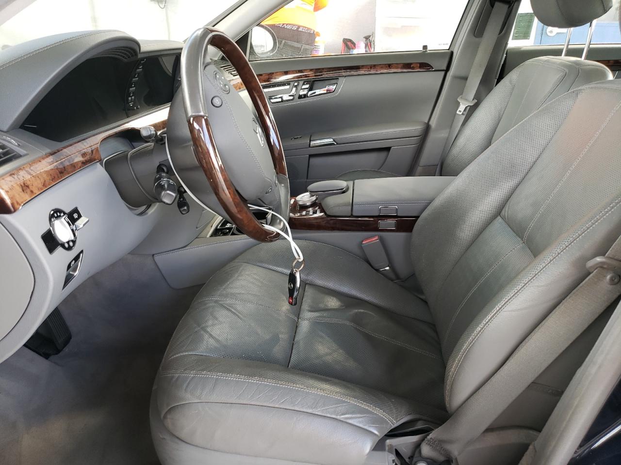 2007 Mercedes-Benz S 550 VIN: WDDNG71XX7A057483 Lot: 89670905