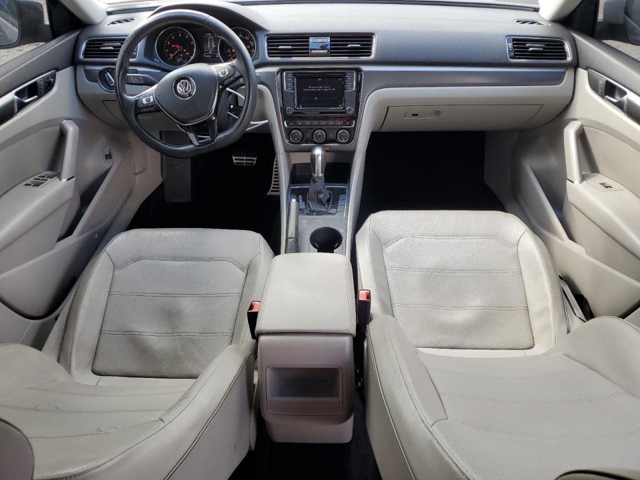 2018 Volkswagen Passat S VIN: 1VWAA7A30JC028610 Lot: 84710855