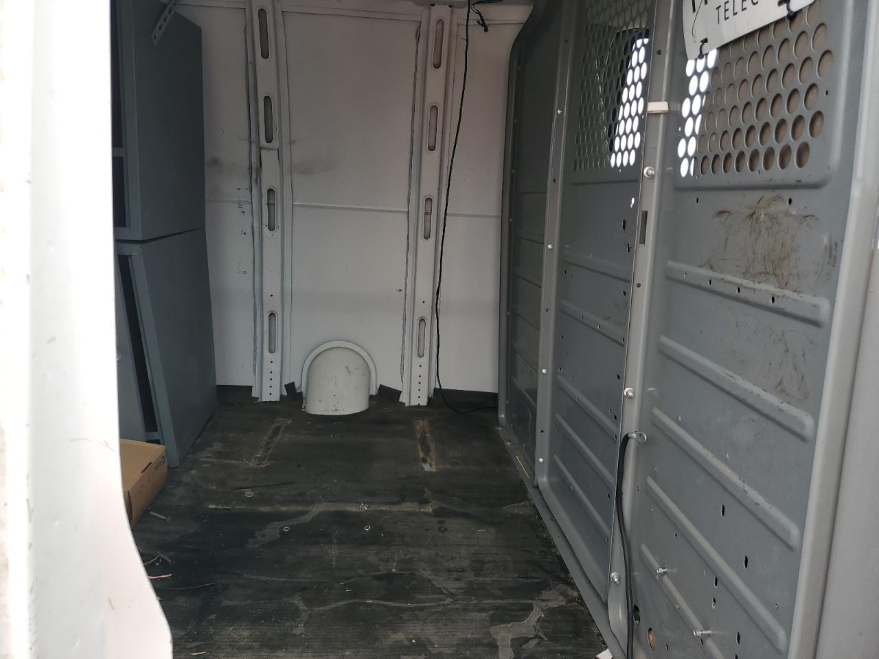 2017 Chevrolet Express G2500 VIN: 1GCWGAFF4H1137102 Lot: 86283605