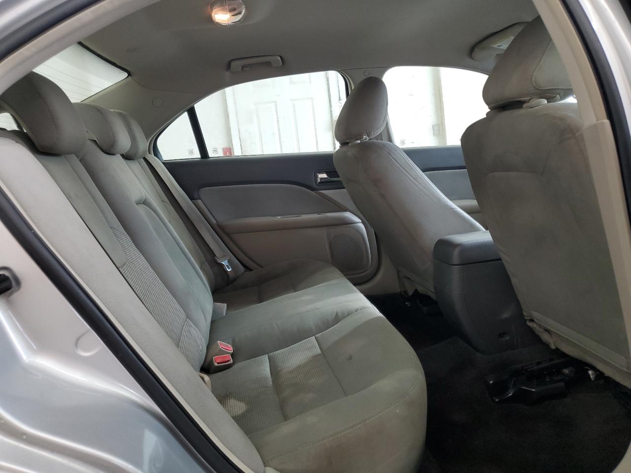 2010 Ford Fusion S VIN: 3FAHP0GAXAR287769 Lot: 85521445