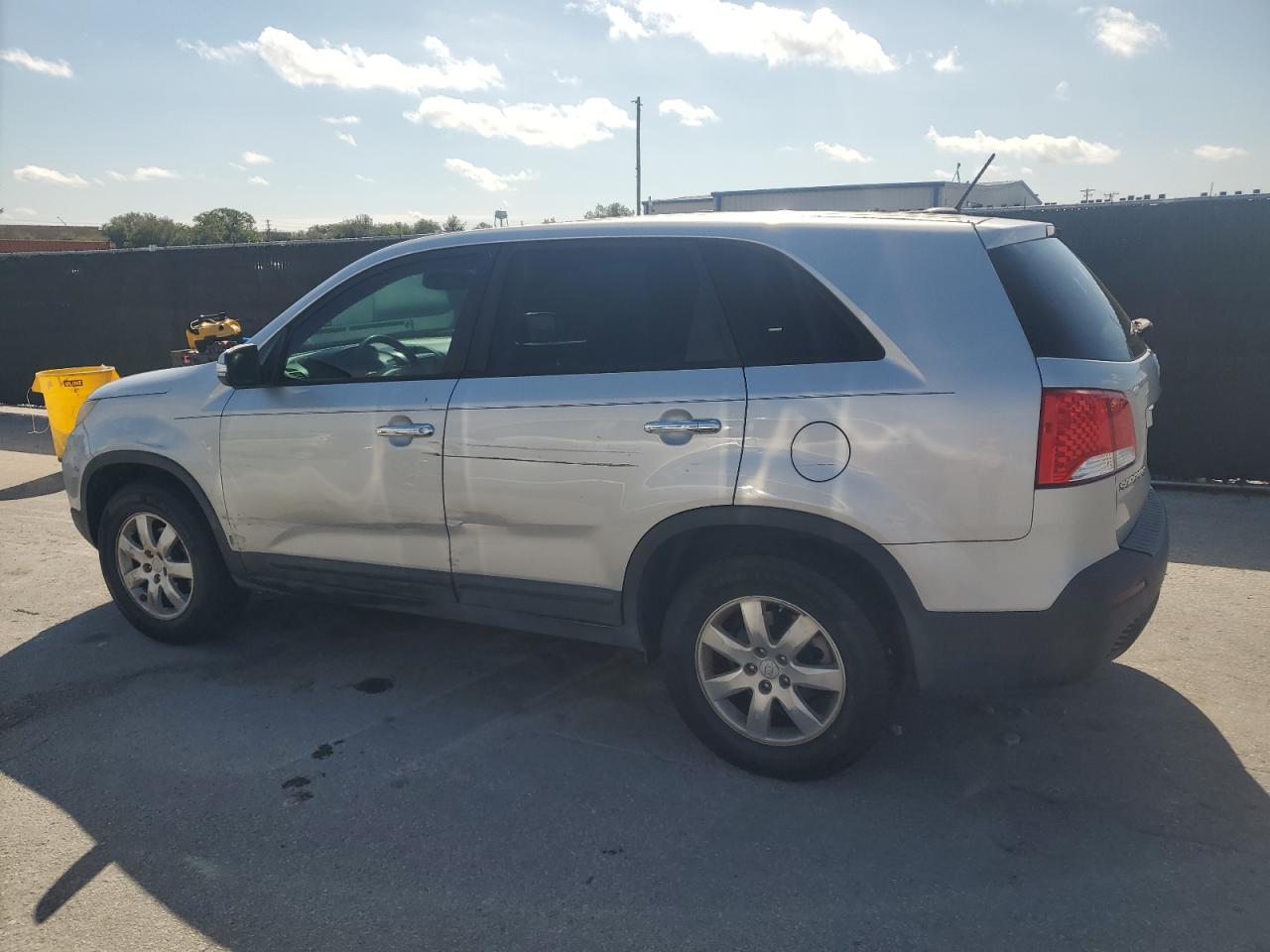 2011 Kia Sorento Base VIN: 5XYKT3A11BG184094 Lot: 90590715