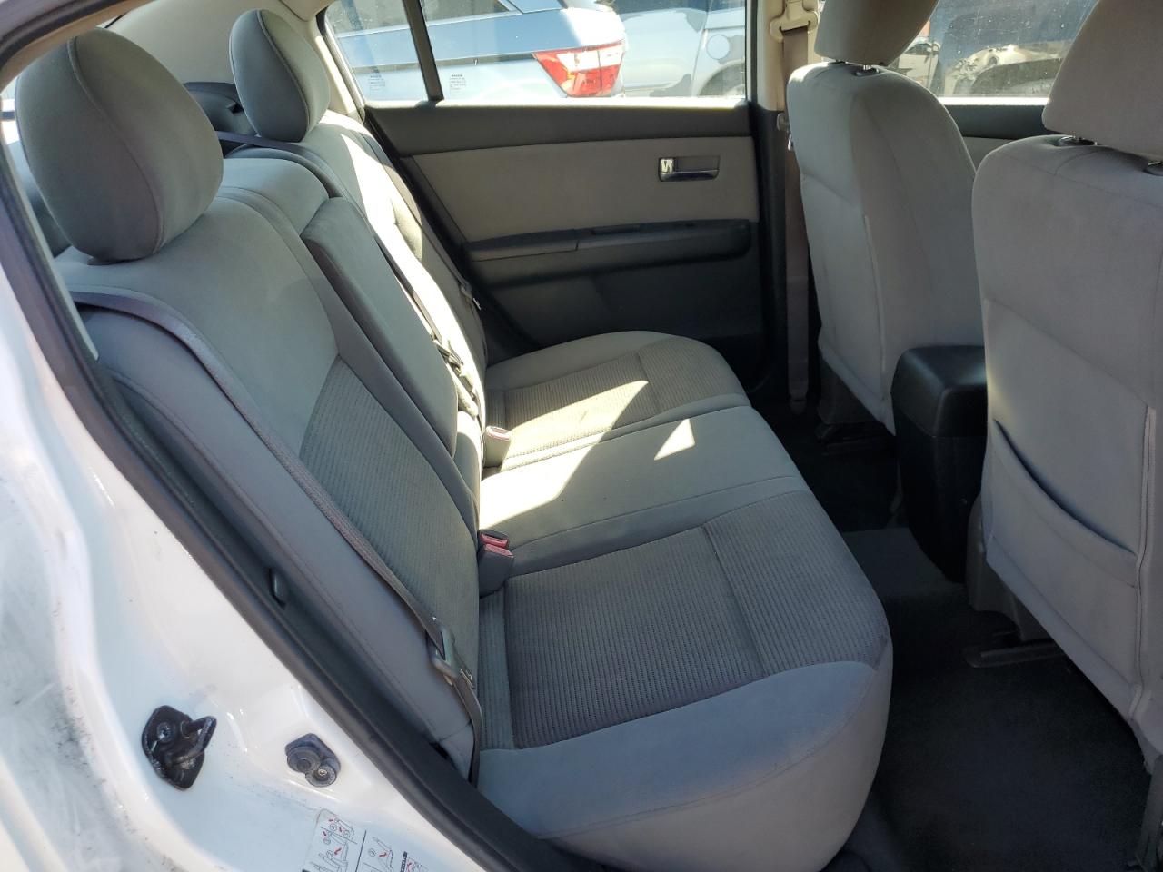 2011 Nissan Sentra 2.0 VIN: 3N1AB6AP7BL608913 Lot: 81692415