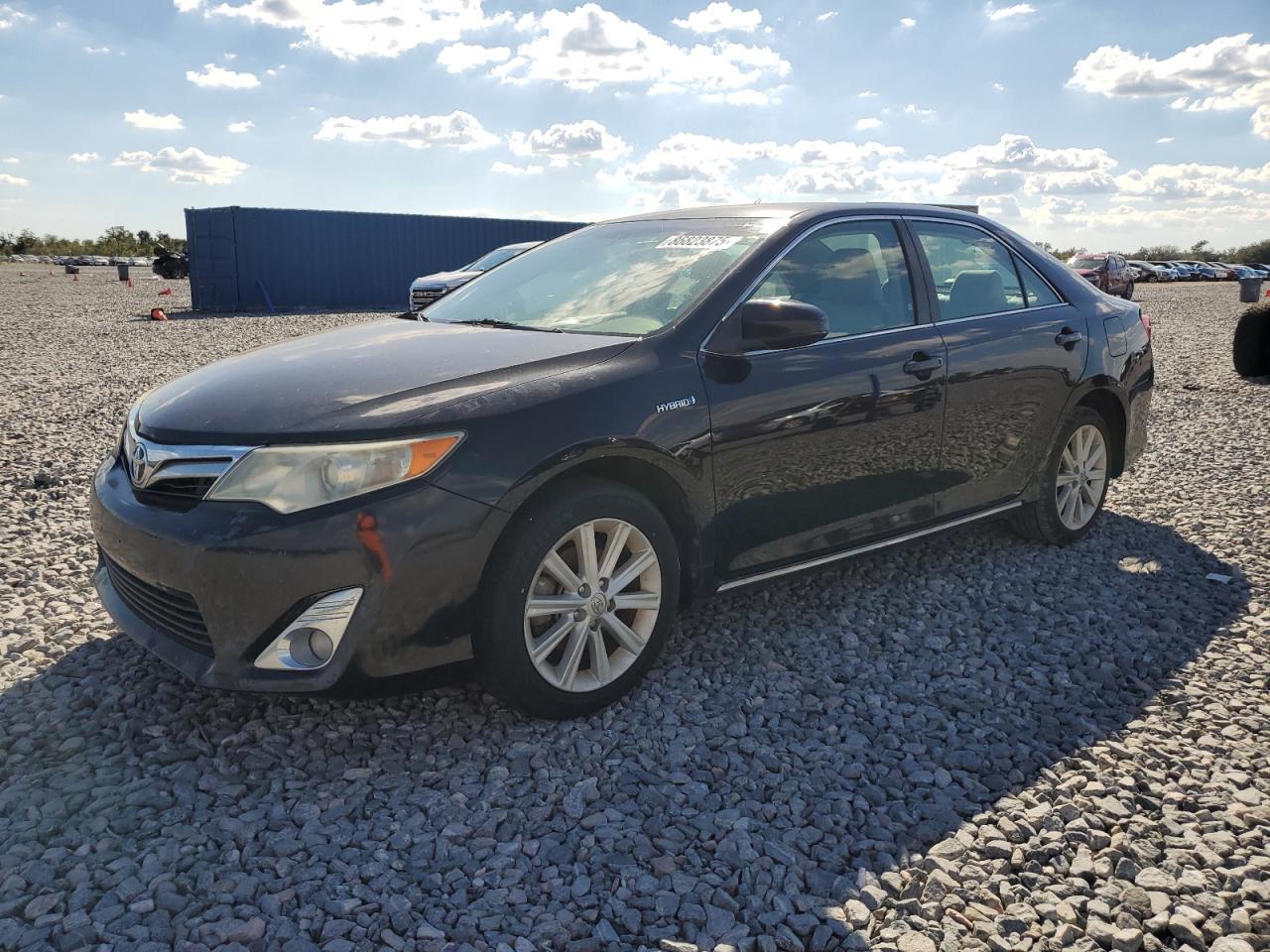 2014 Toyota Camry Hybrid