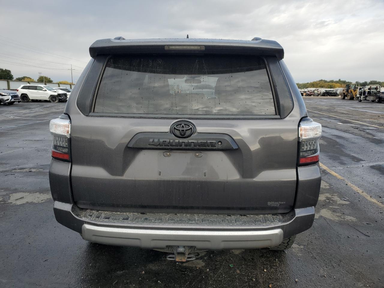 2015 Toyota 4Runner Sr5/Sr5 Premium VIN: JTEBU5JR2F5272032 Lot: 82373555