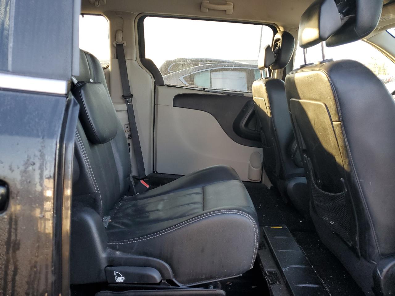 2016 Chrysler Town & Country Touring VIN: 2C4RC1BG5GR166450 Lot: 85930895