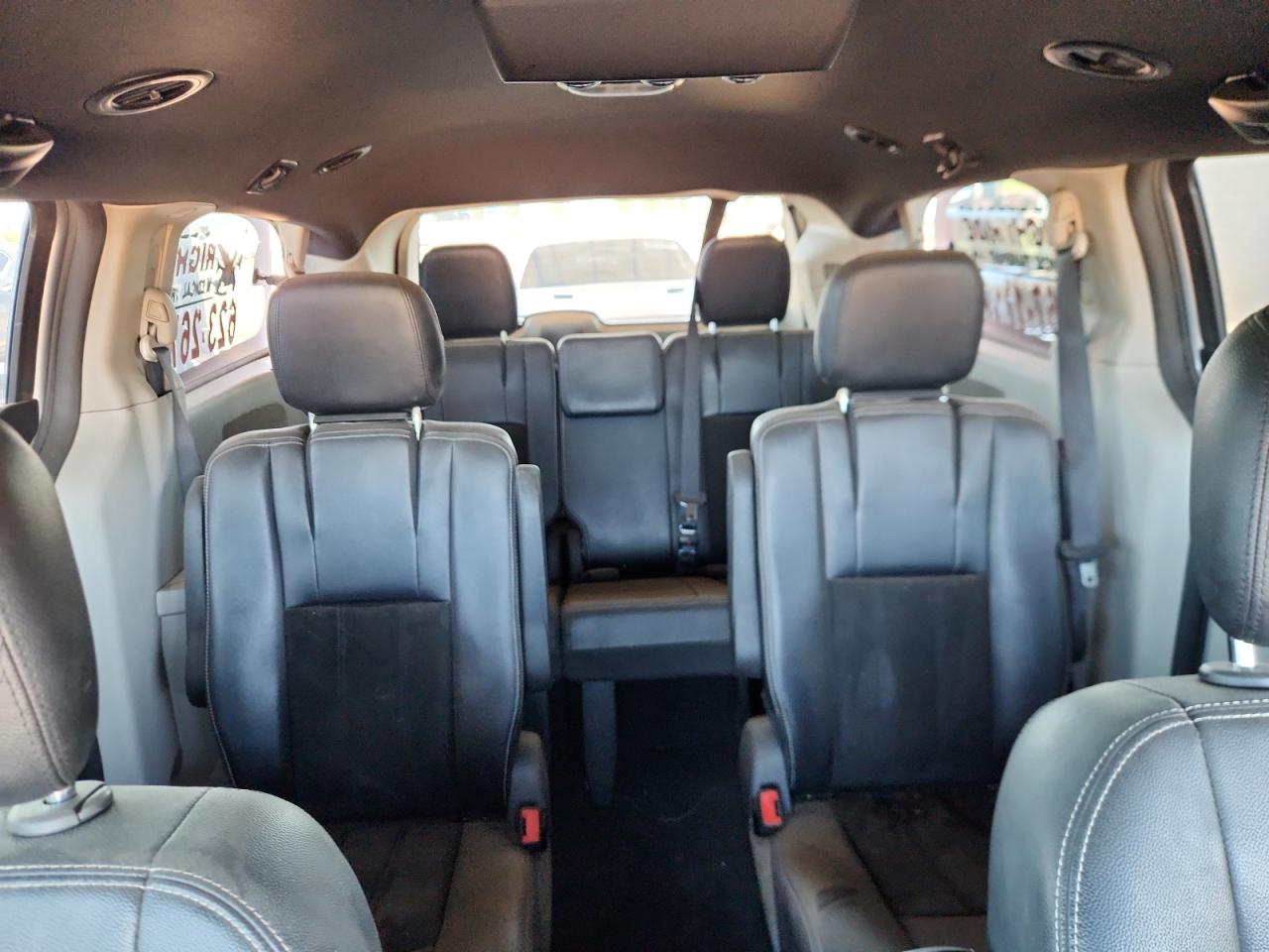 2018 Dodge Grand Caravan Sxt VIN: 2C4RDGCG3JR281943 Lot: 85593195