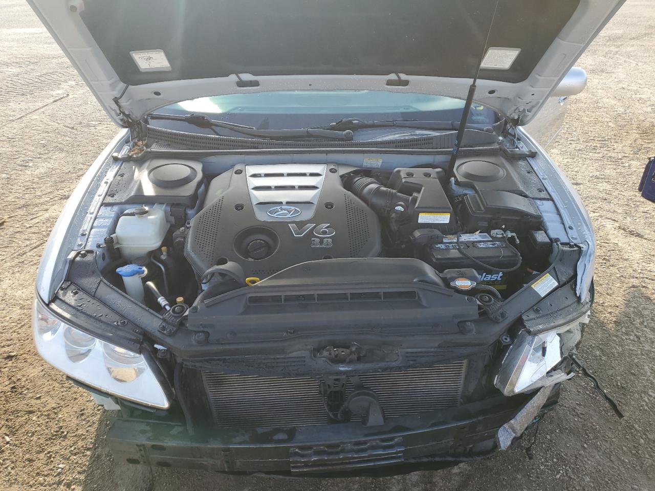 2006 Hyundai Azera Se VIN: KMHFC46F86A083308 Lot: 84733895