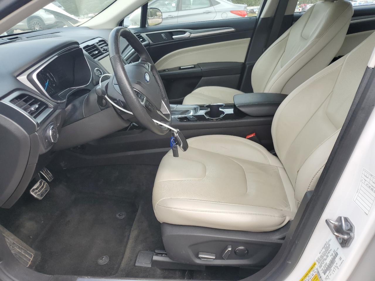 2016 Ford Fusion Titanium VIN: 3FA6P0K96GR390541 Lot: 82389205