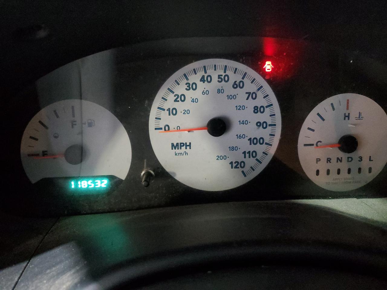 2006 Chrysler Town & Country VIN: 1A4GP45RX6B757858 Lot: 81445305