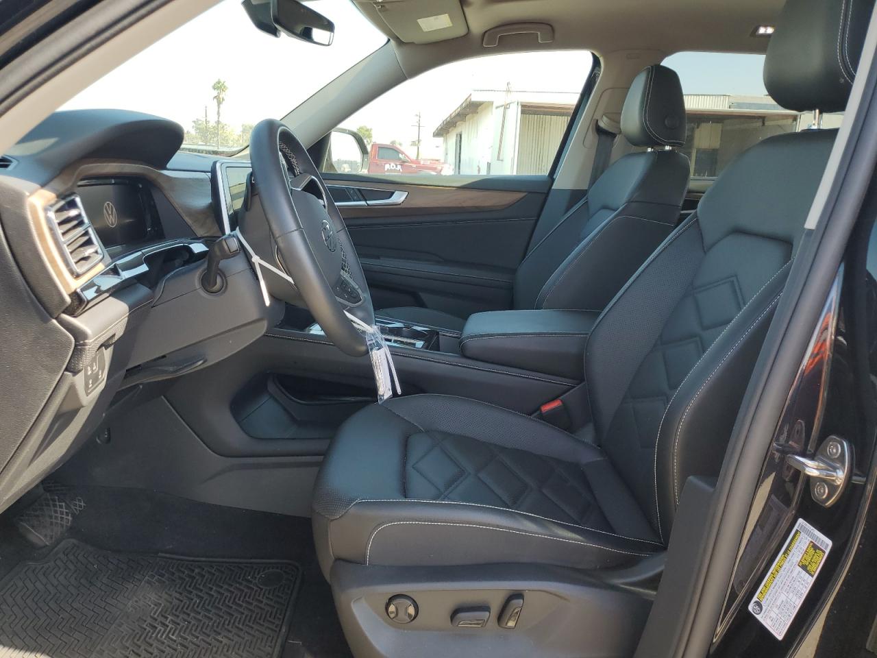 2024 Volkswagen Atlas Se VIN: 1V2JR2CA7RC501357 Lot: 82263825