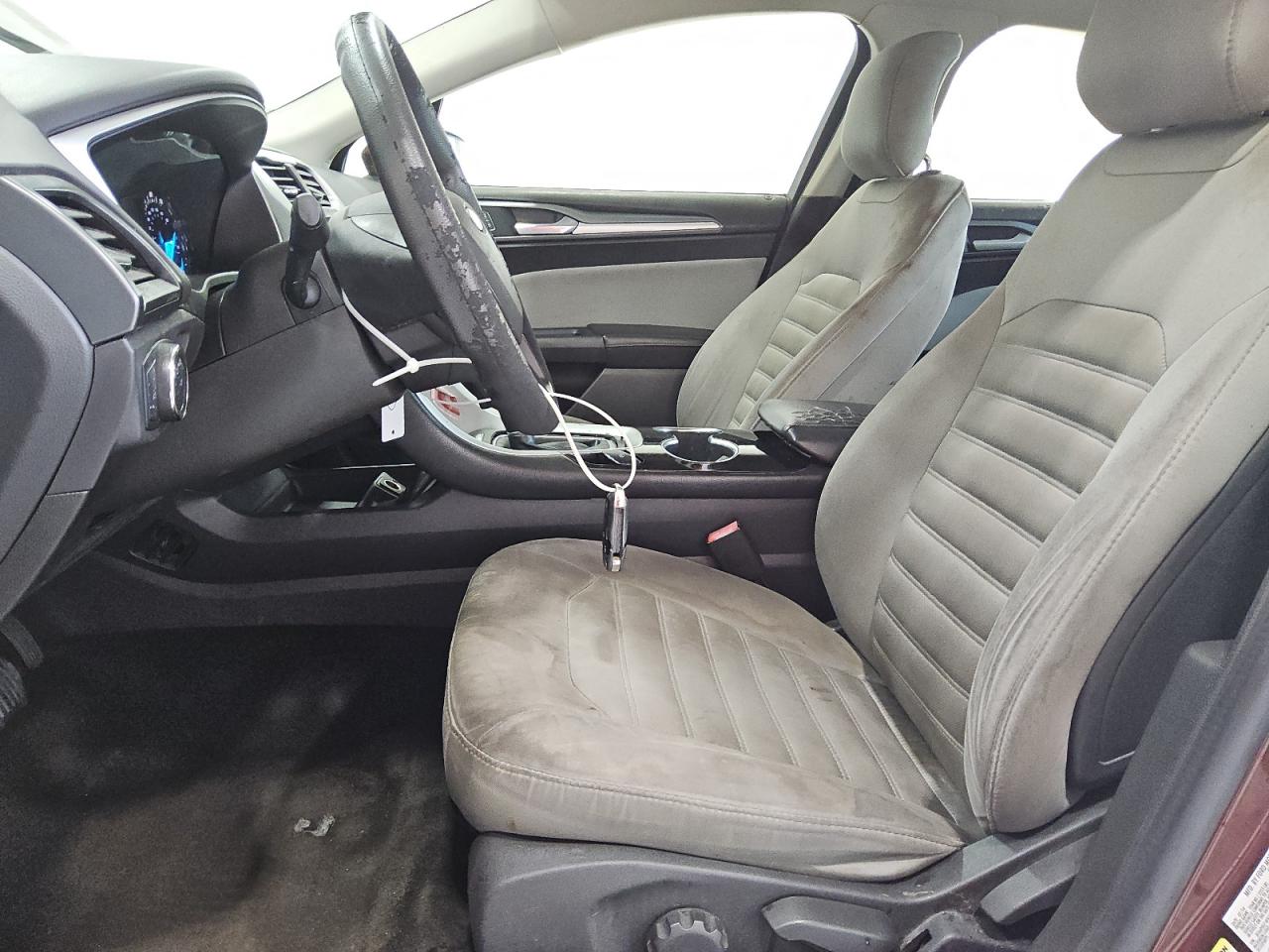 2015 Ford Fusion S VIN: 3FA6P0G74FR102134 Lot: 85877965