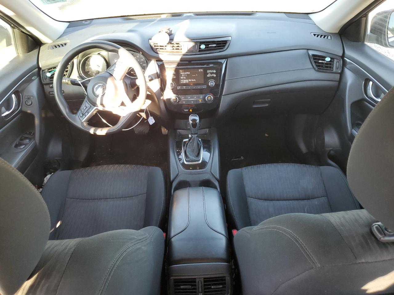 2017 Nissan Rogue S VIN: 5N1AT2MT4HC784071 Lot: 84382145