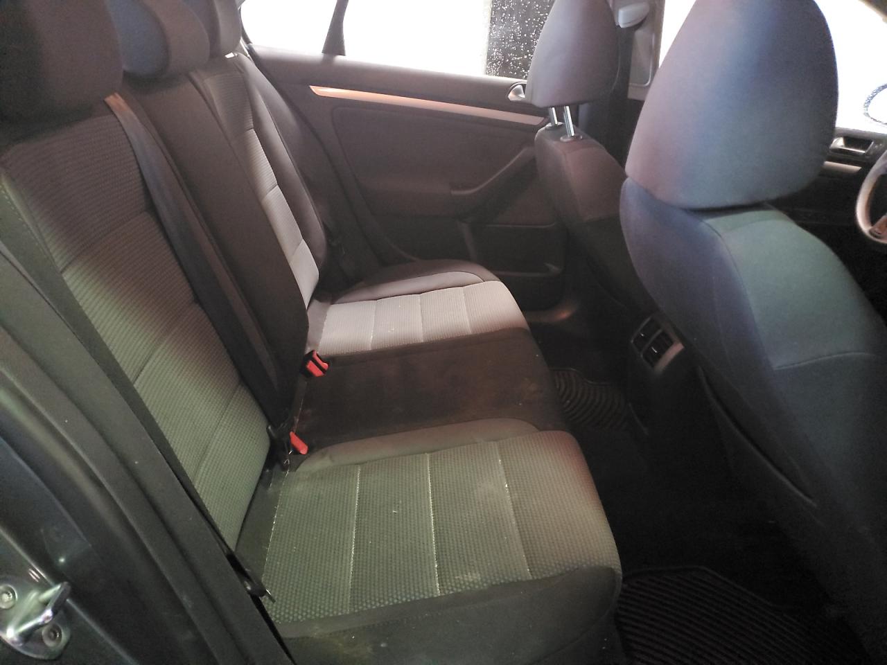 2010 Volkswagen Jetta S VIN: 3VWJZ7AJ9AM041538 Lot: 82282275