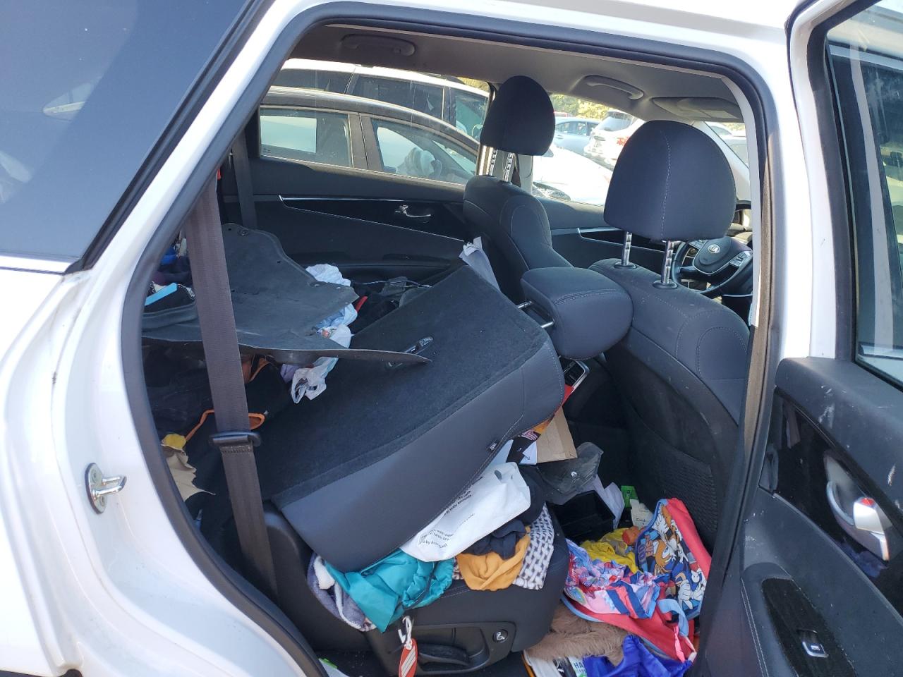 2020 Kia Sorento L VIN: 5XYPG4A33LG649056 Lot: 86075655