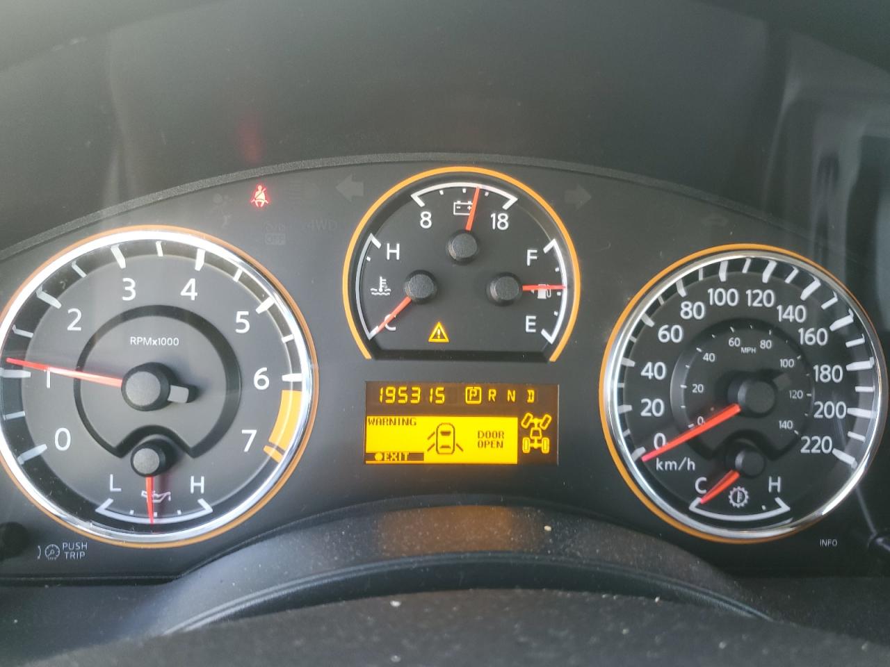 2013 Nissan Armada Sv VIN: 5N1AA0NC3DN605767 Lot: 82175615