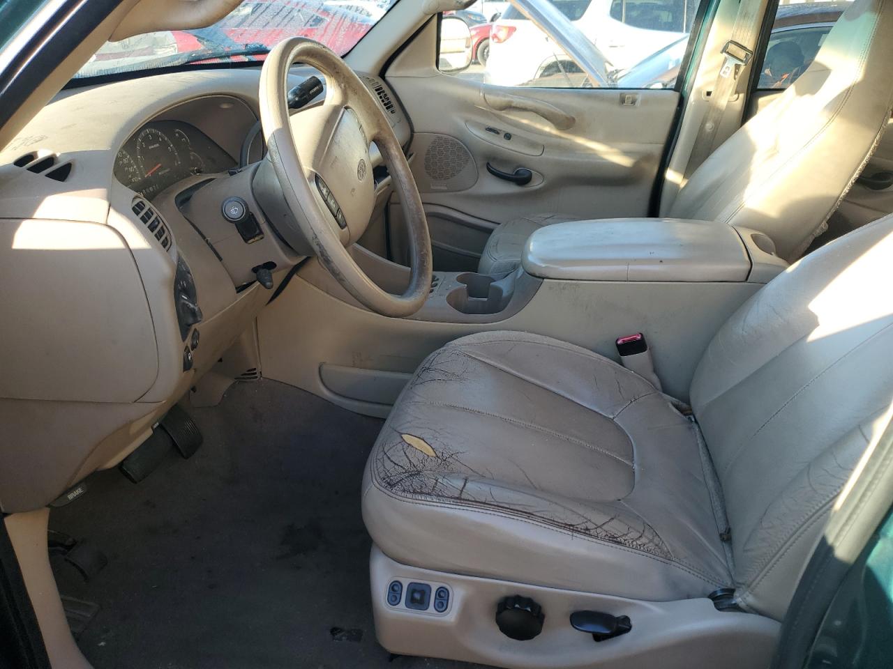 2000 Ford Expedition Xlt VIN: 1FMRU1562YLB39907 Lot: 85876535