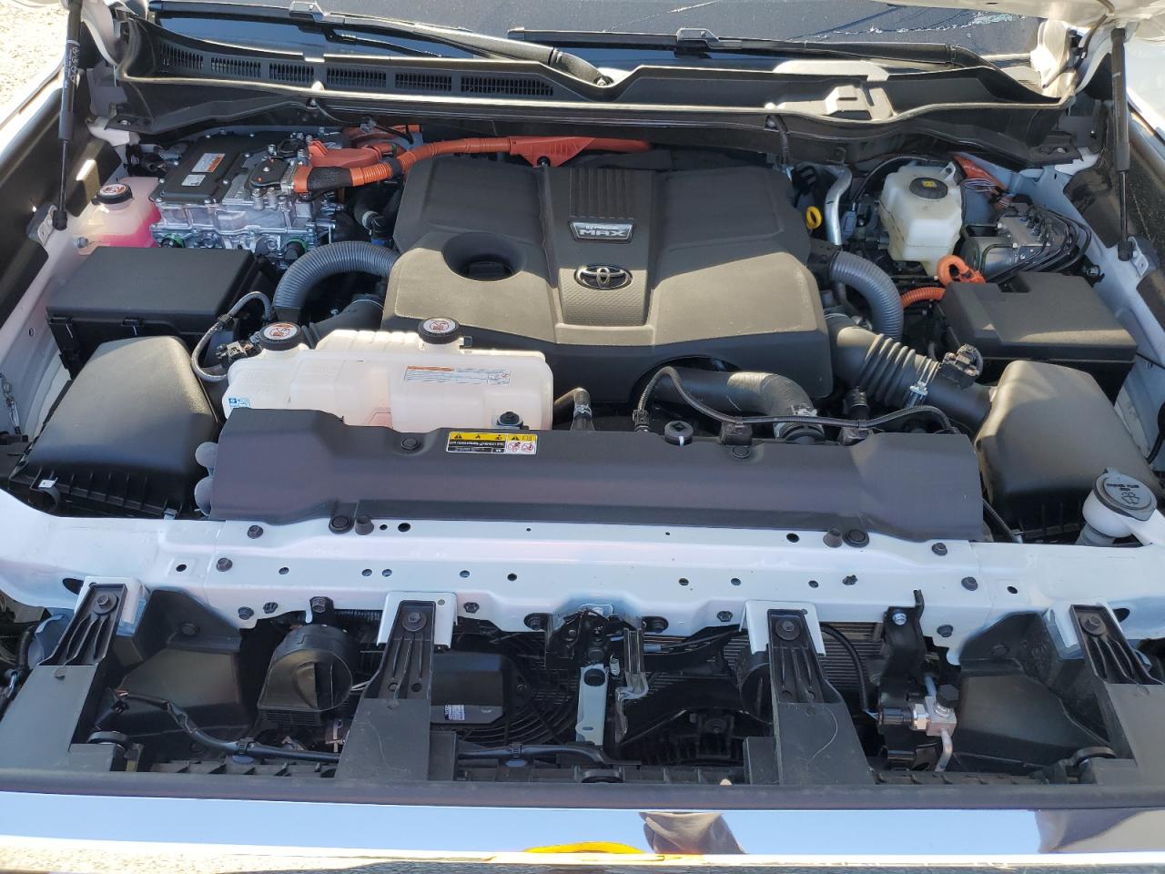 2025 Toyota Tundra Crewmax Platinum VIN: 5TFMC5DB7SX108949 Lot: 81936785