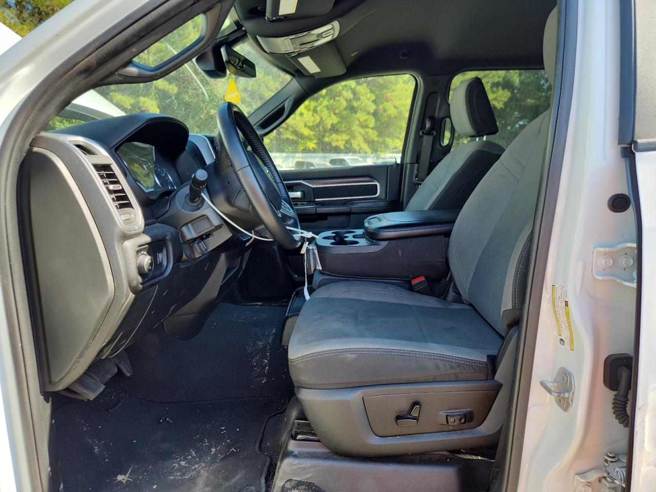 2024 Ram 3500 Big Horn VIN: 3C63RRHLXRG307777 Lot: 86682335
