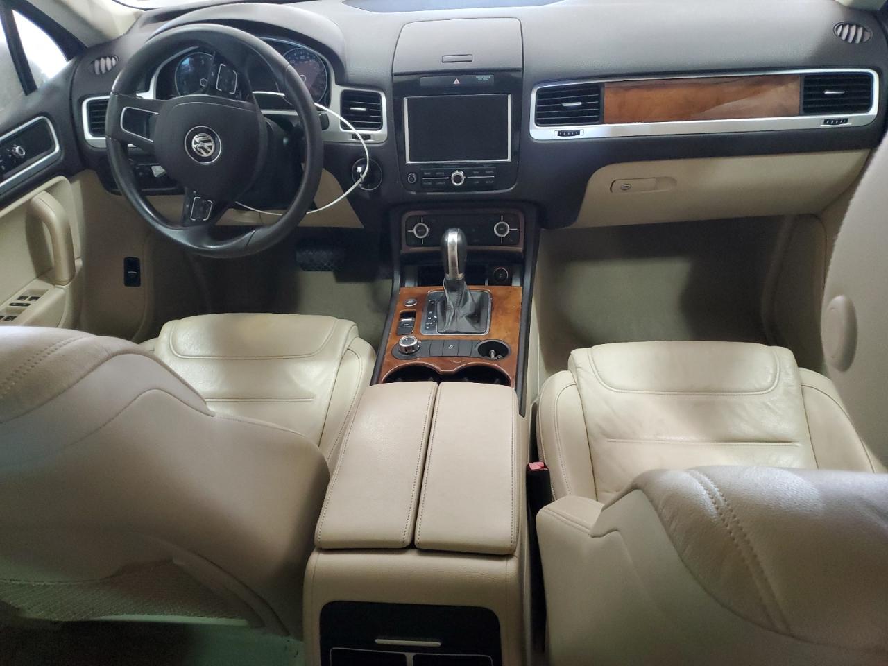 2014 Volkswagen Touareg V6 Tdi VIN: WVGEP9BP4ED001471 Lot: 89610375