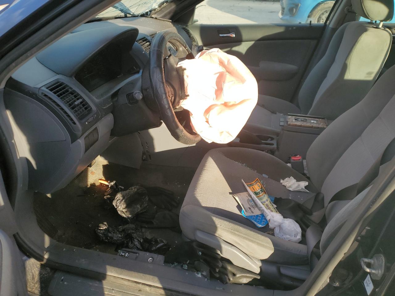 2004 Honda Accord Lx VIN: 1HGCM56394A002878 Lot: 90811385