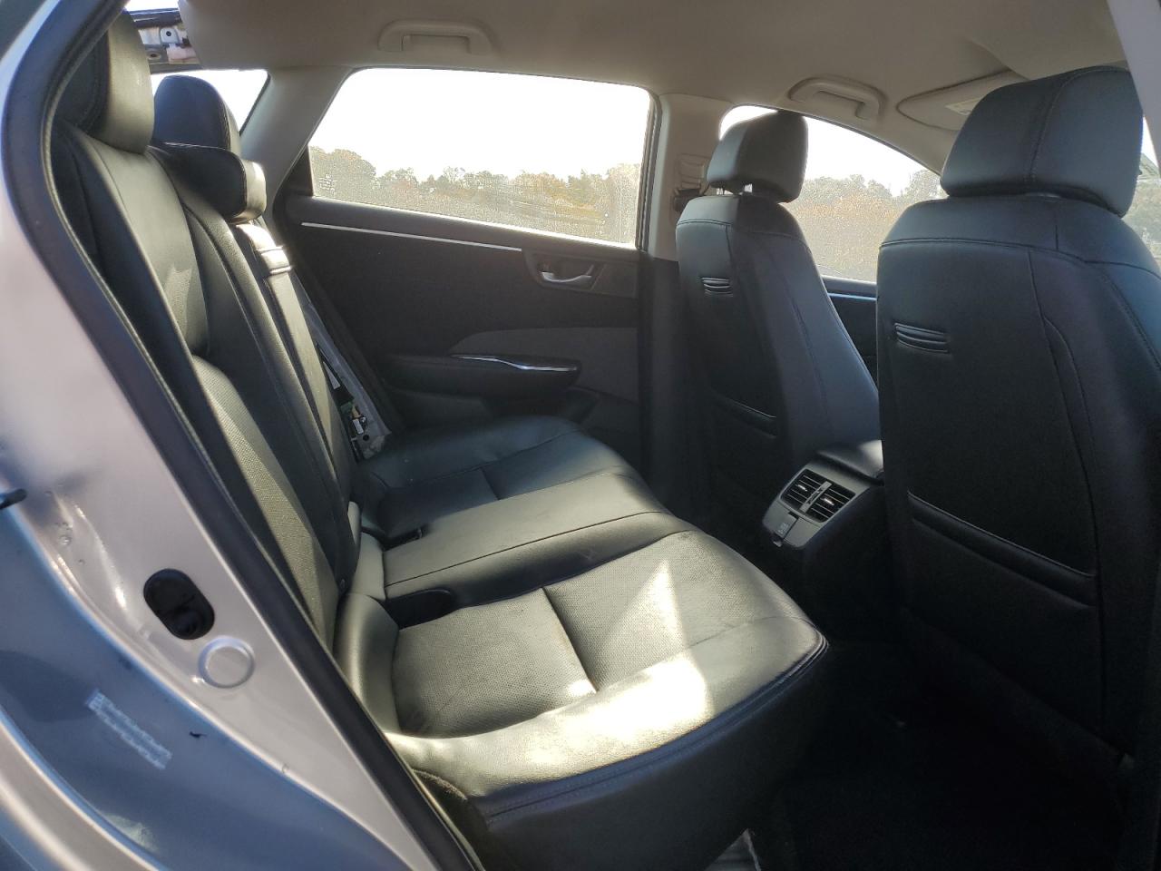 2018 Honda Clarity Touring VIN: JHMZC5F39JC011994 Lot: 82653715