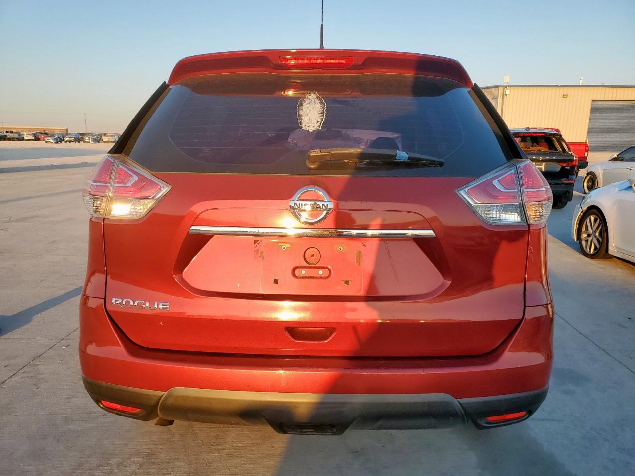 2016 Nissan Rogue S VIN: 5N1AT2MTXGC784025 Lot: 85562015