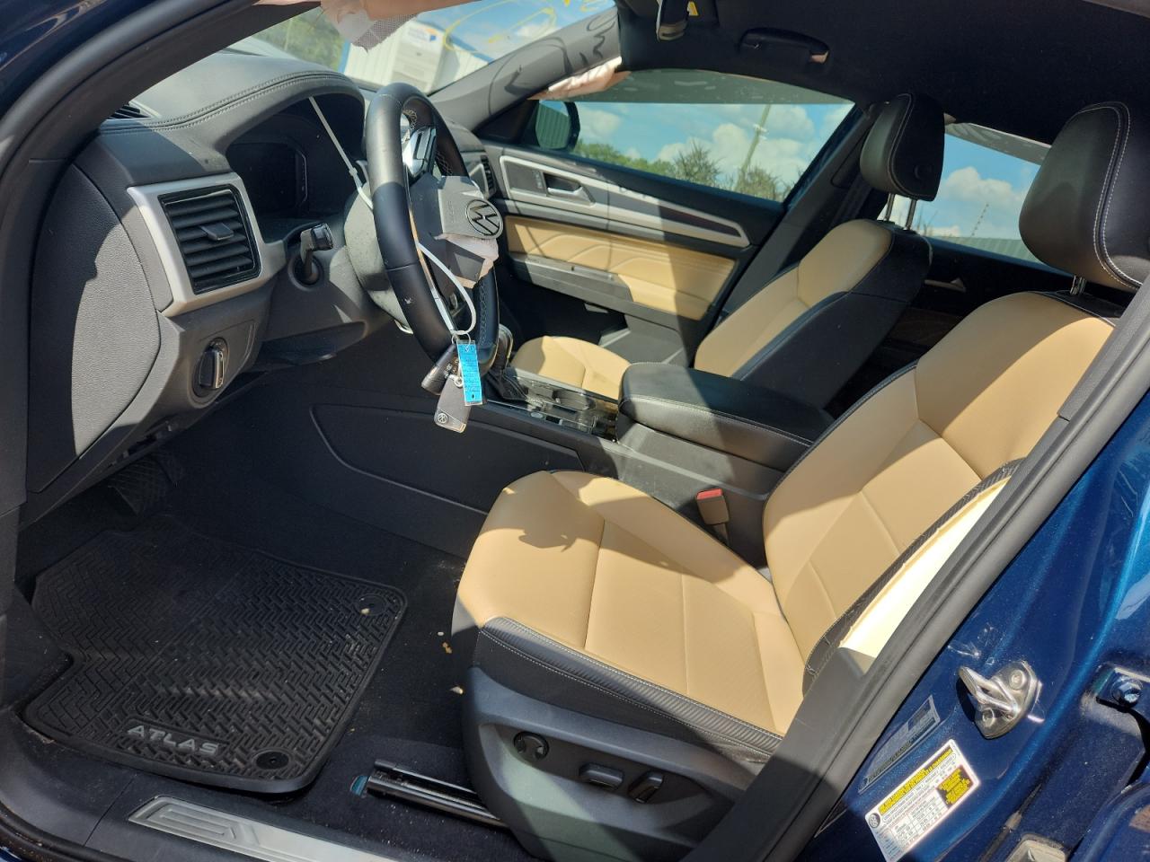 2023 Volkswagen Atlas Cross Sport Se VIN: 1V2WE2CA5PC216512 Lot: 81931395