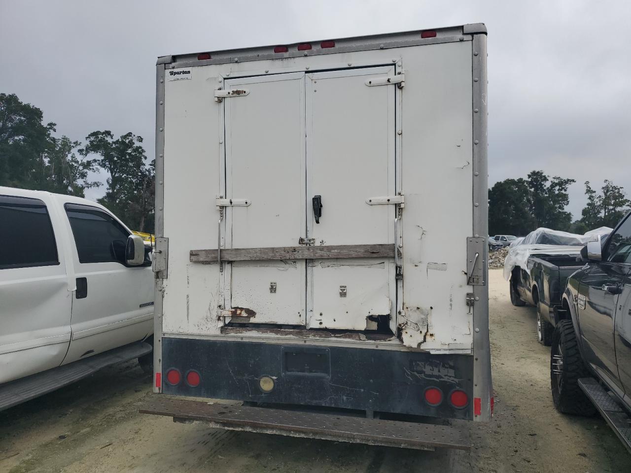2004 Isuzu Npr VIN: 4KLC4B1U54J801196 Lot: 85313685