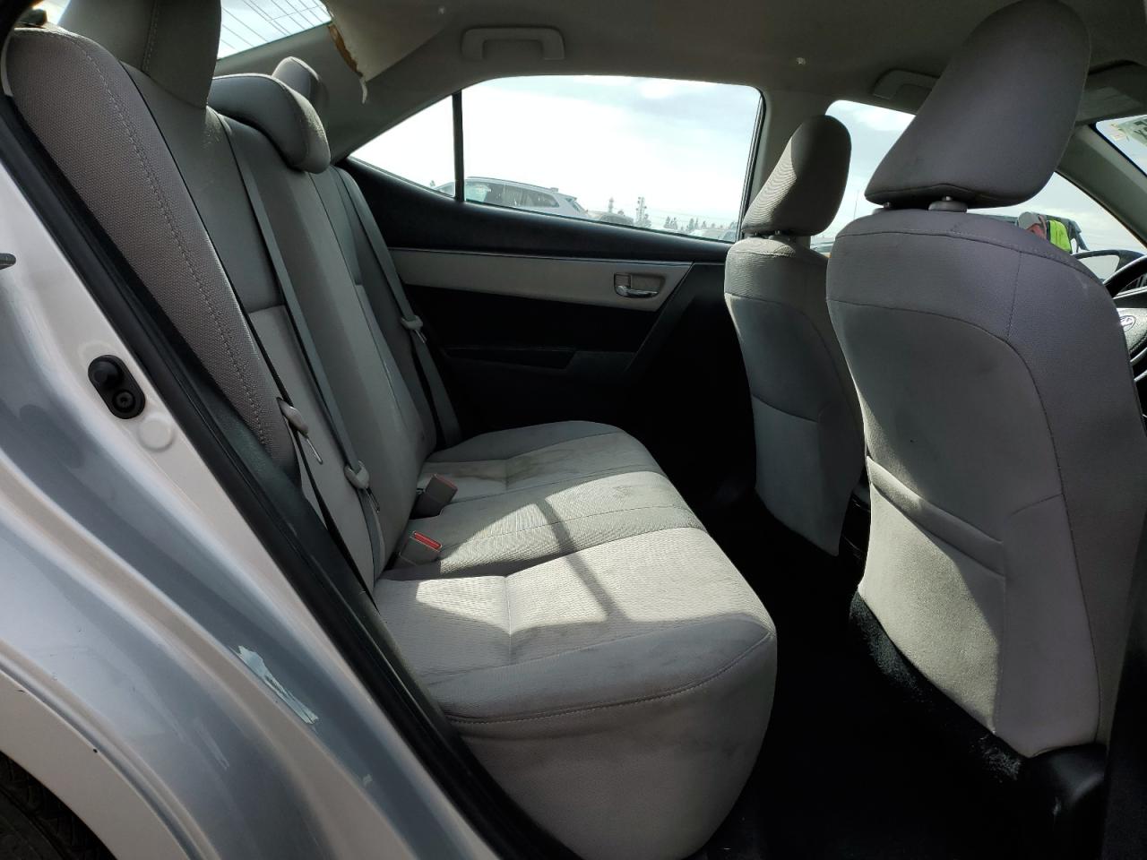 2014 Toyota Corolla L VIN: 5YFBURHE2EP112474 Lot: 82336375