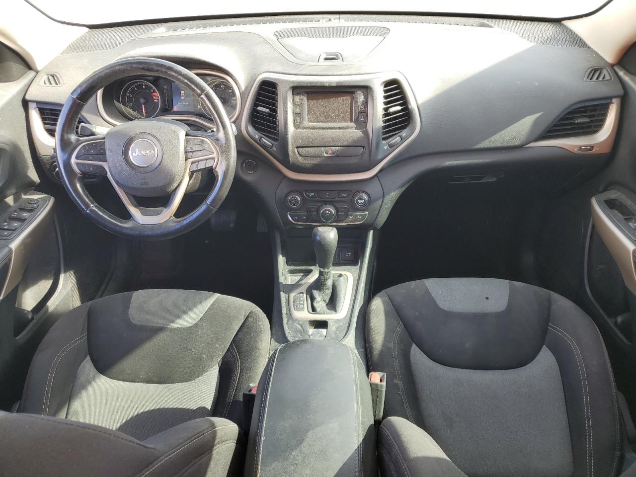 2018 Jeep Cherokee Latitude VIN: 1C4PJLCB0JD621159 Lot: 86636905