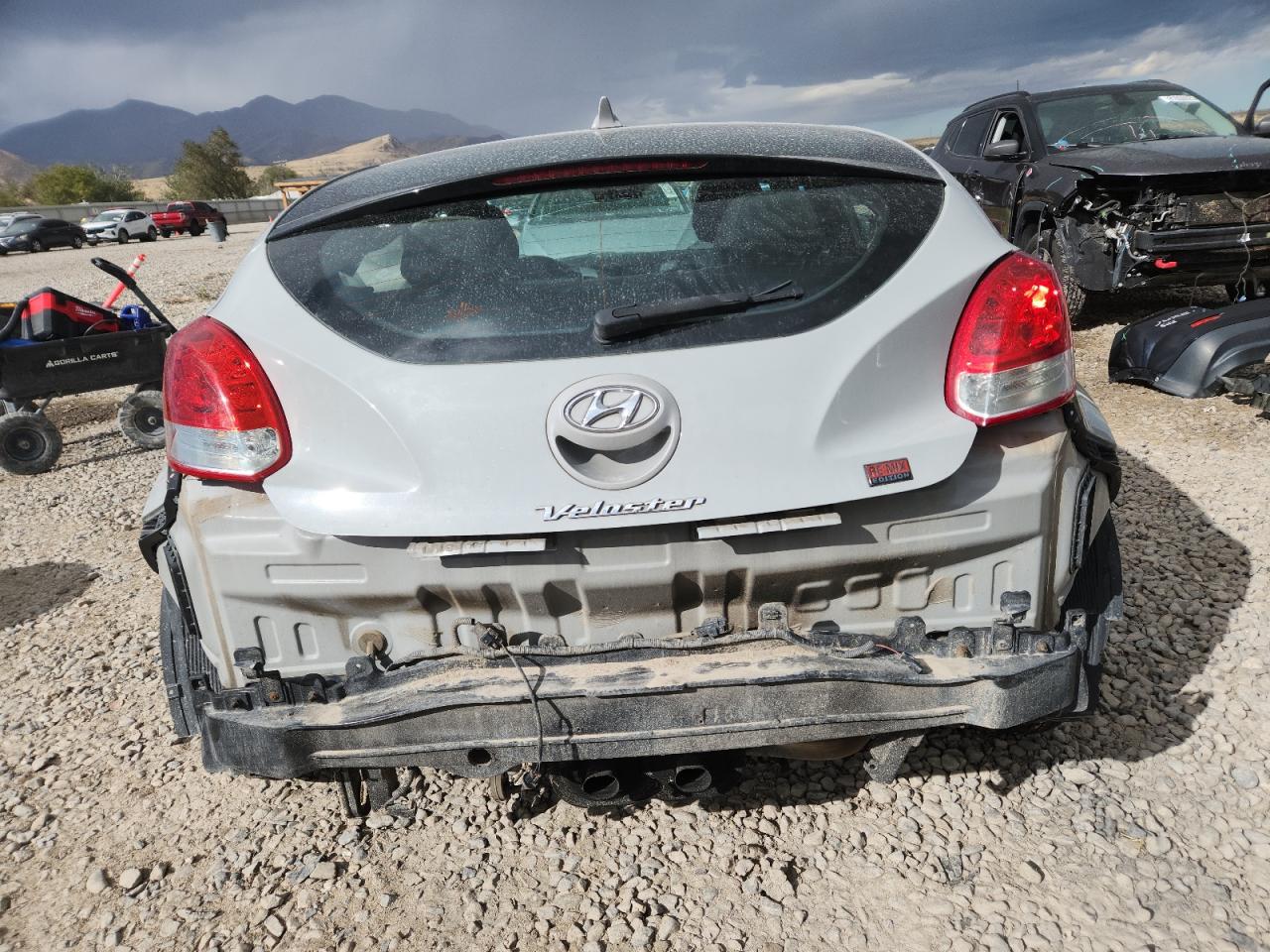 2013 Hyundai Veloster VIN: KMHTC6AD9DU128207 Lot: 85136075