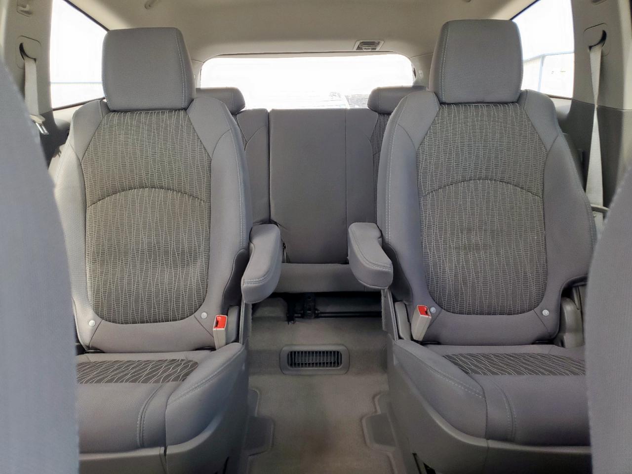 2014 Chevrolet Traverse Lt VIN: 1GNKRHKD9EJ118439 Lot: 84987275